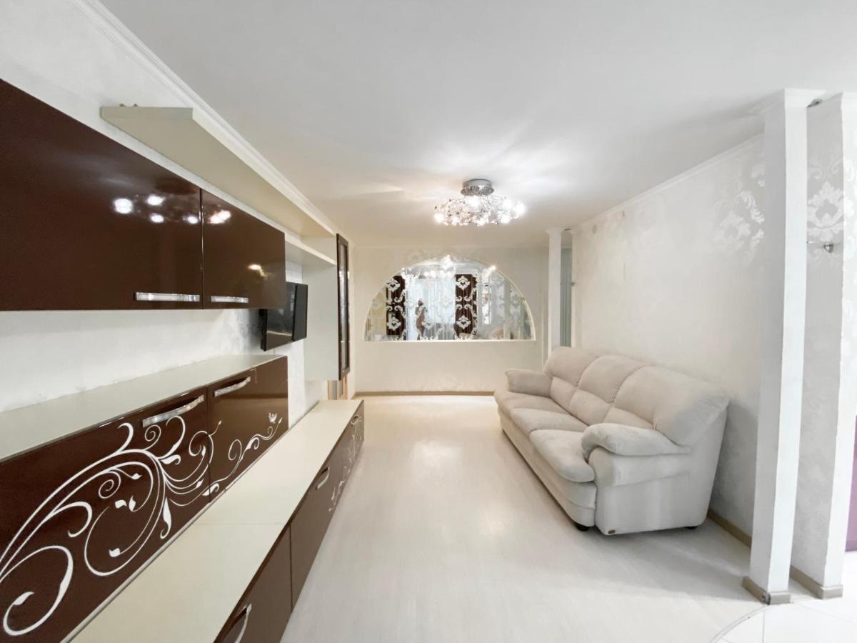 Apartment Beautiful 1-bedroom Near Center Dnipro